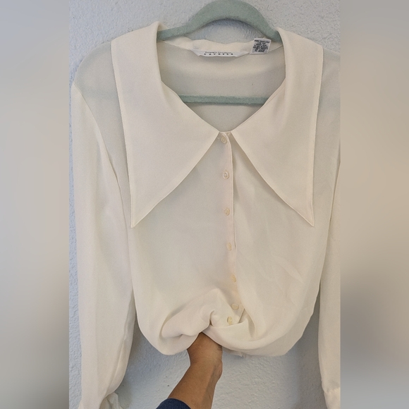 90's Express Triangle Collar Button Up Blouse - Picture 4 of 11